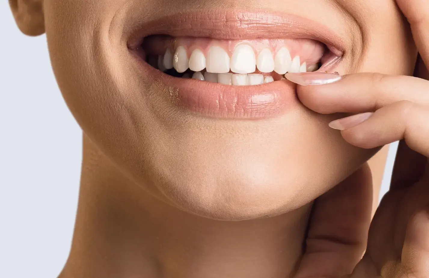 clinica para tratamiento de sonrisa gingival en sevilla